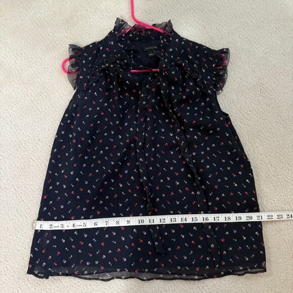 Vintage Ann Taylor Ruffled Tie Front white floral in size S - Picture 3 of 5